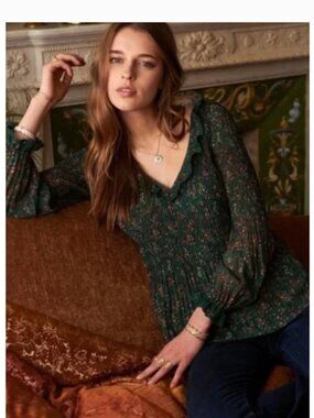 Sezane Sybille Blouse Size 38 US 6 Green Floral Pleated V-Neck Long Sleeve Lace